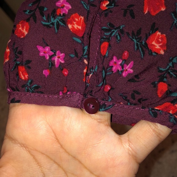 Maroon floral blouse - Picture 4 of 4